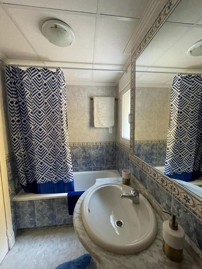 Casa Amarela Guesthouse, อัลกอร์ฟา ภายนอก รูปภาพ