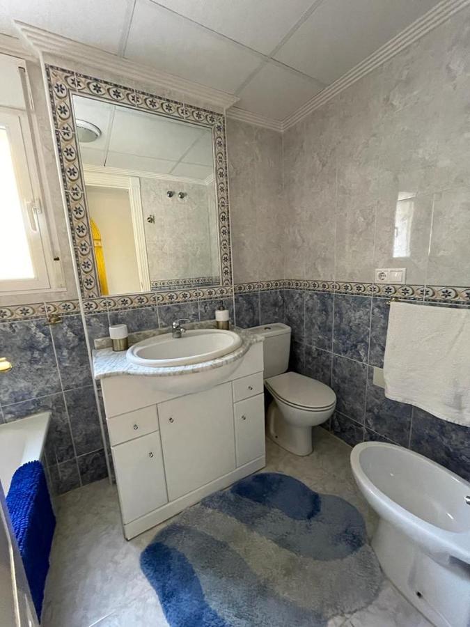 Casa Amarela Guesthouse, อัลกอร์ฟา ภายนอก รูปภาพ