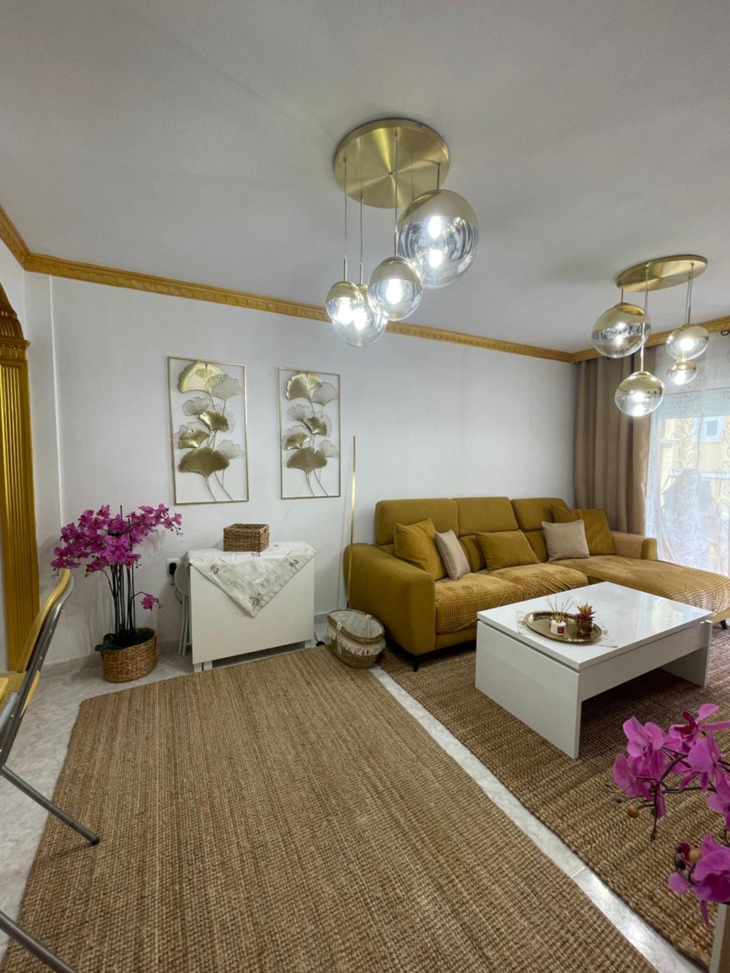 Casa Amarela Guesthouse, อัลกอร์ฟา ภายนอก รูปภาพ