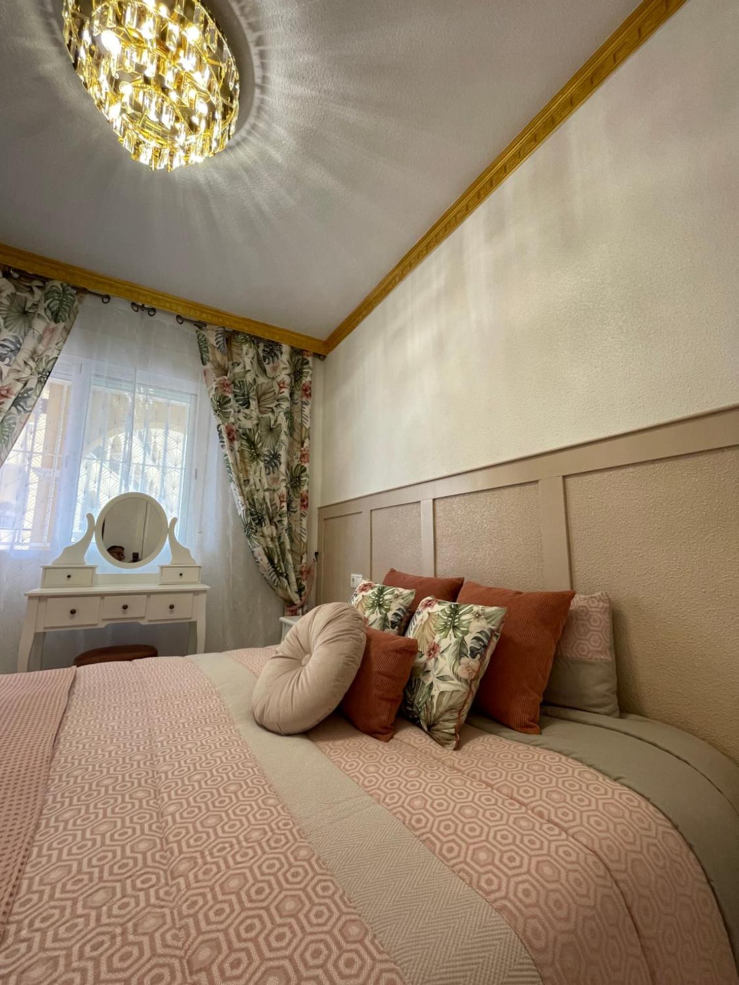 Casa Amarela Guesthouse, อัลกอร์ฟา ภายนอก รูปภาพ