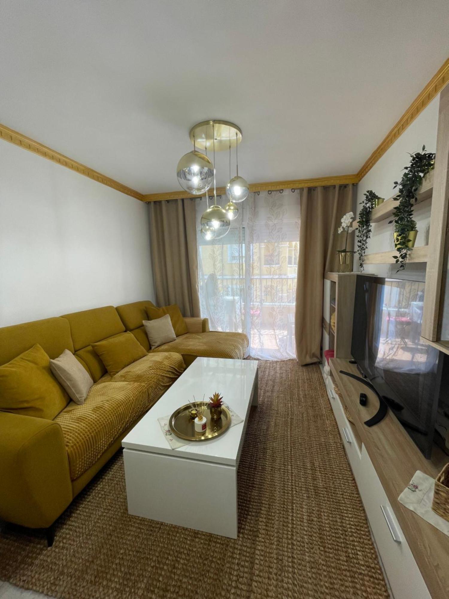 Casa Amarela Guesthouse, อัลกอร์ฟา ภายนอก รูปภาพ