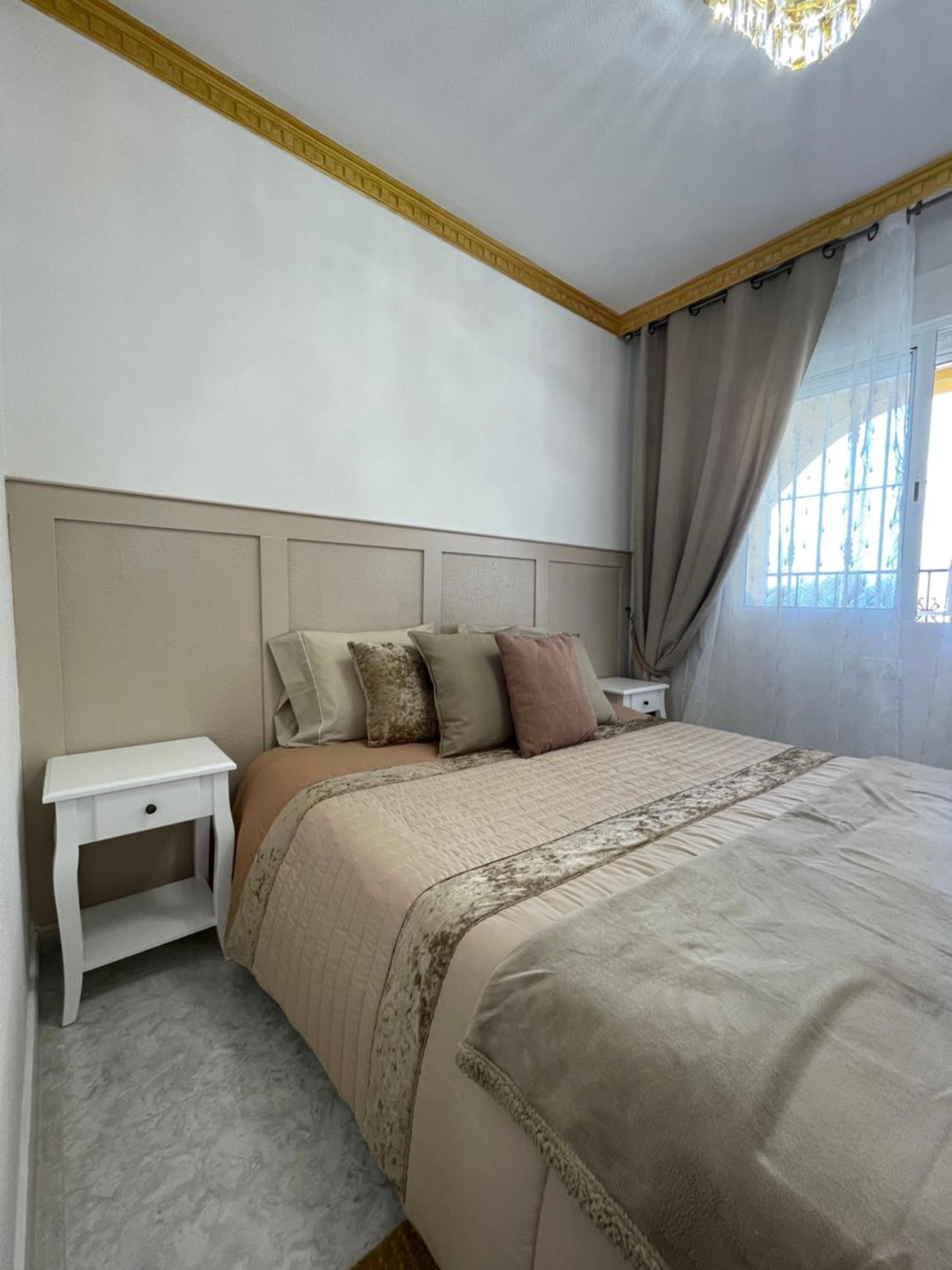 Casa Amarela Guesthouse, อัลกอร์ฟา ภายนอก รูปภาพ